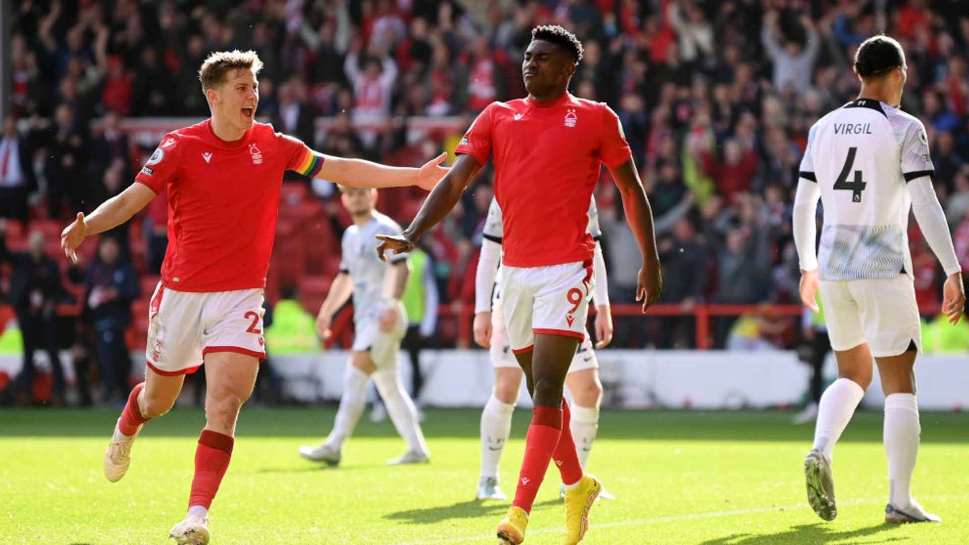 爆发之际 爆发之际