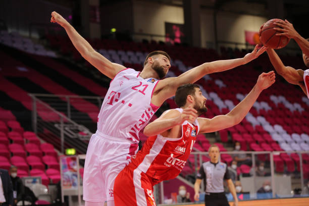 哈珀面对镜 哈珀面对镜