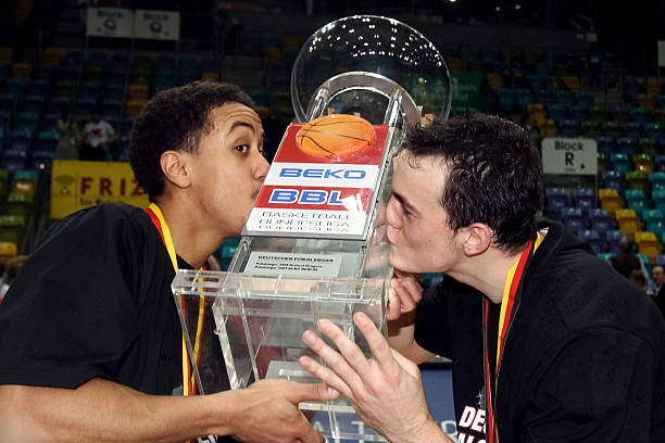 转会市场上 转会市场上